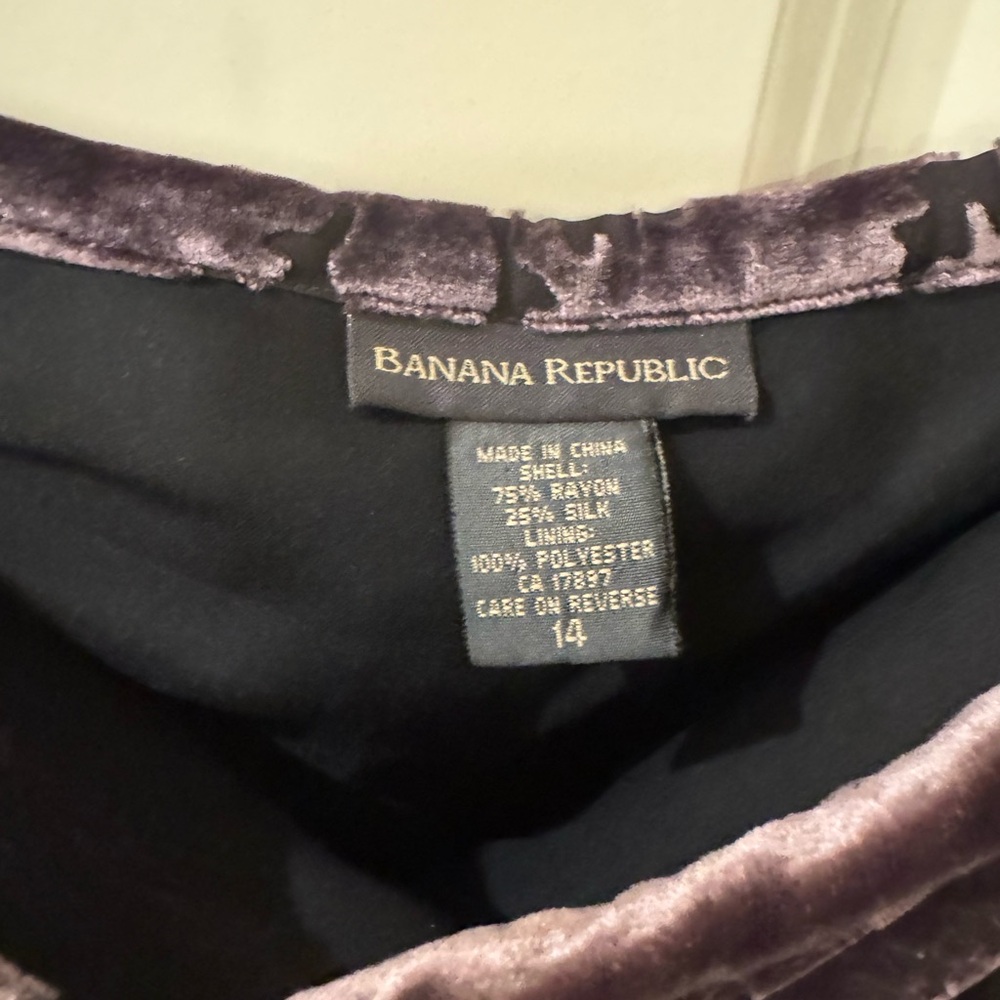 Banana Republic Velvet Skirt - Picture 3 of 5